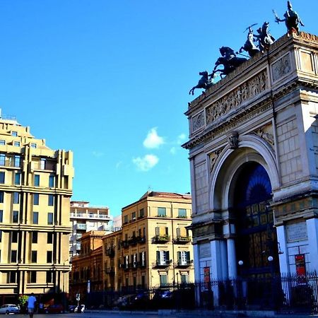 Hotel Politeama Palermo Bagian luar foto