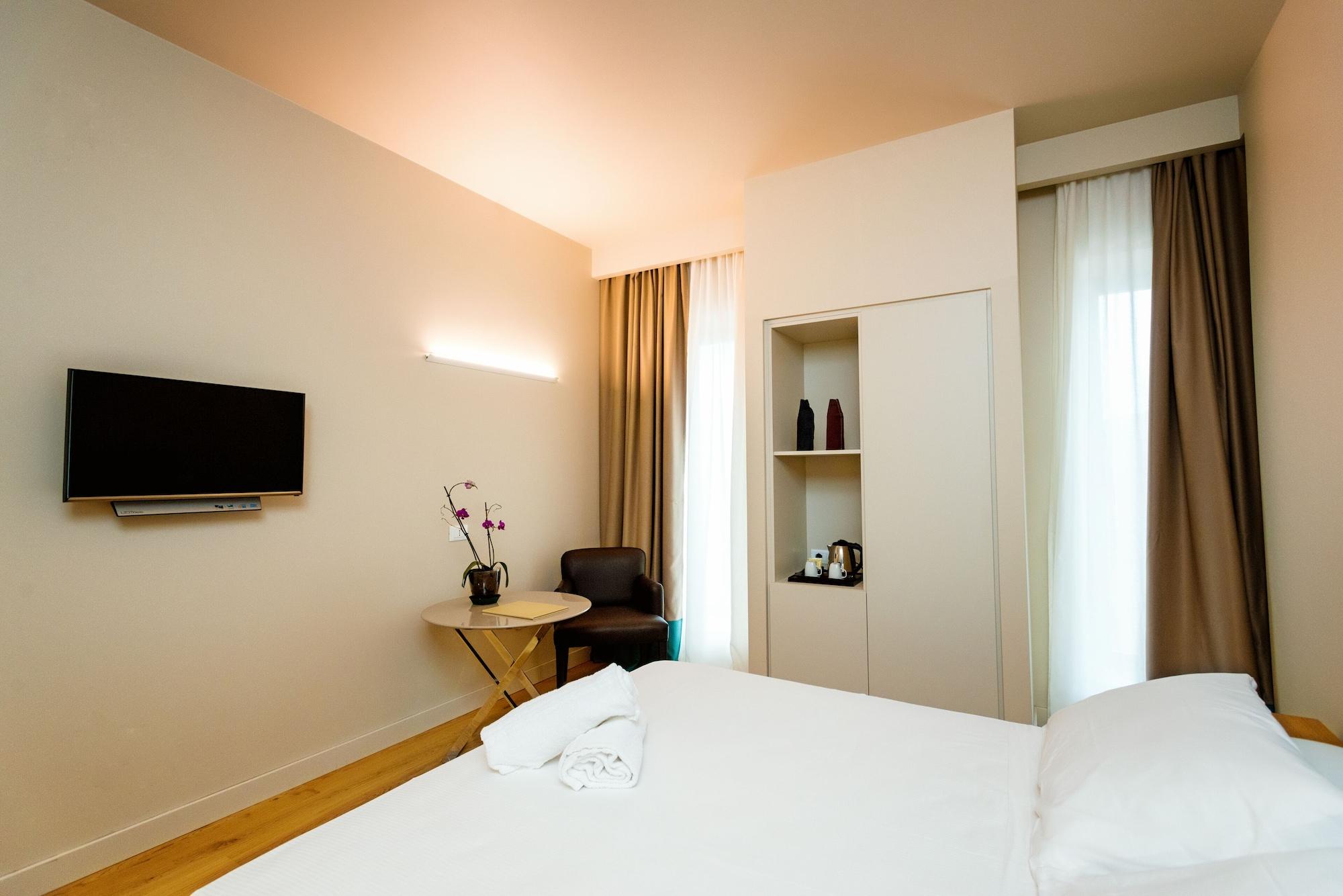 Hotel Politeama Palermo Bagian luar foto