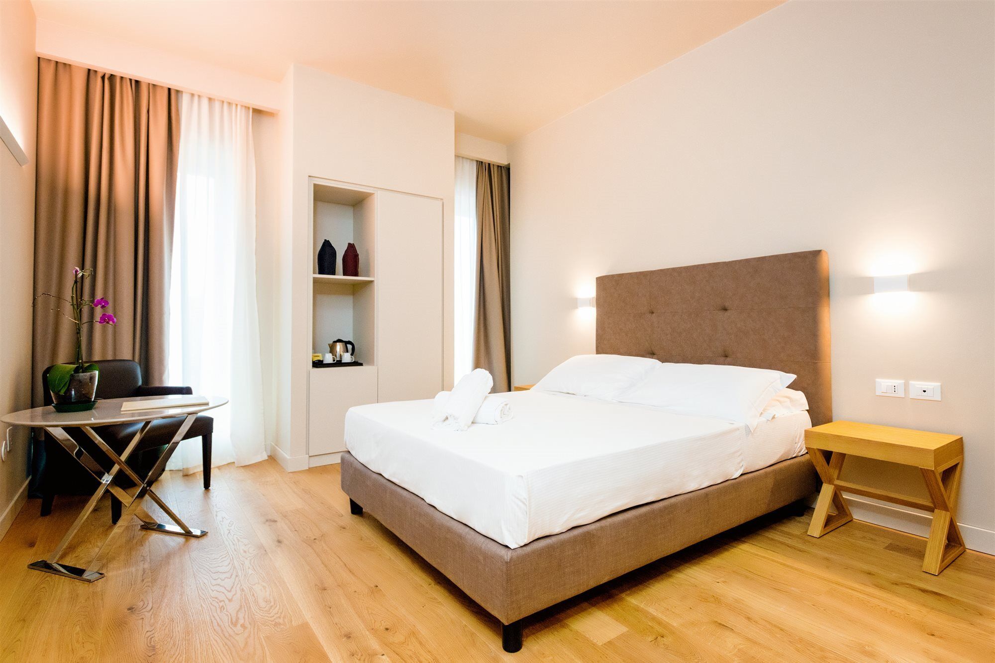 Hotel Politeama Palermo Bagian luar foto